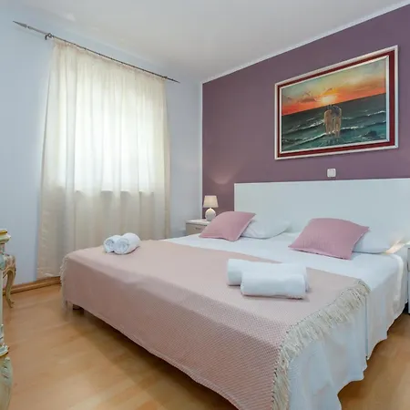 Apartment Dino Mit Privatem Pool In Istrien
